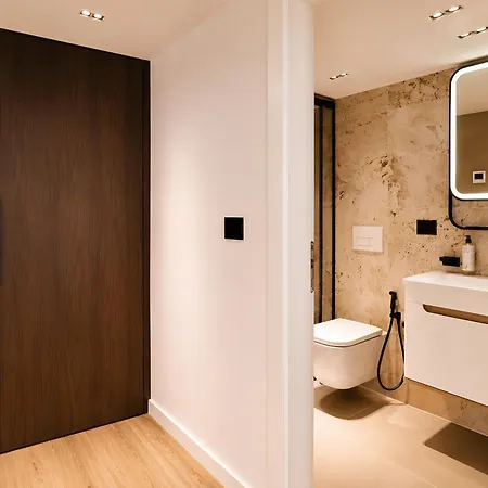 Labiatan Luxury Shkodër
