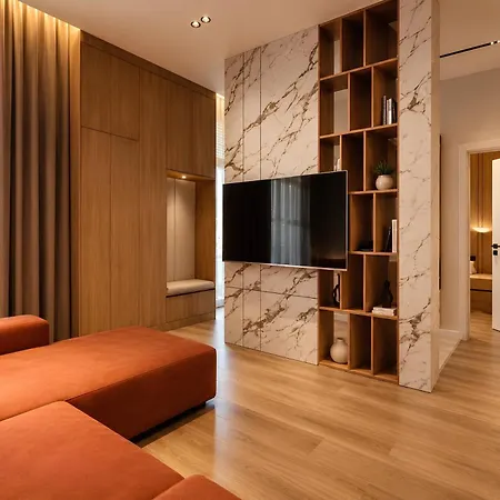 Lejlighed Labiatan Luxury